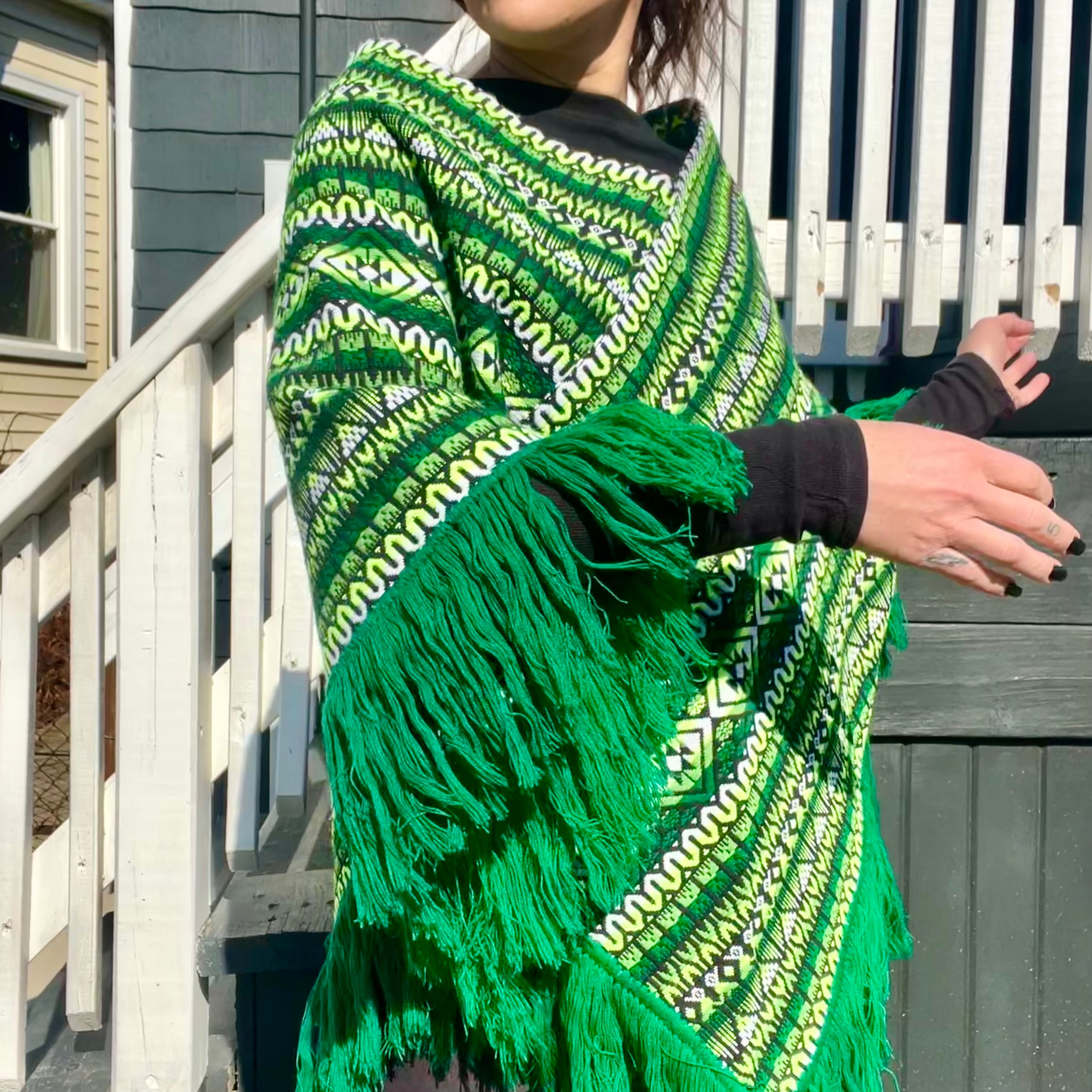 TOPPER SHAWL