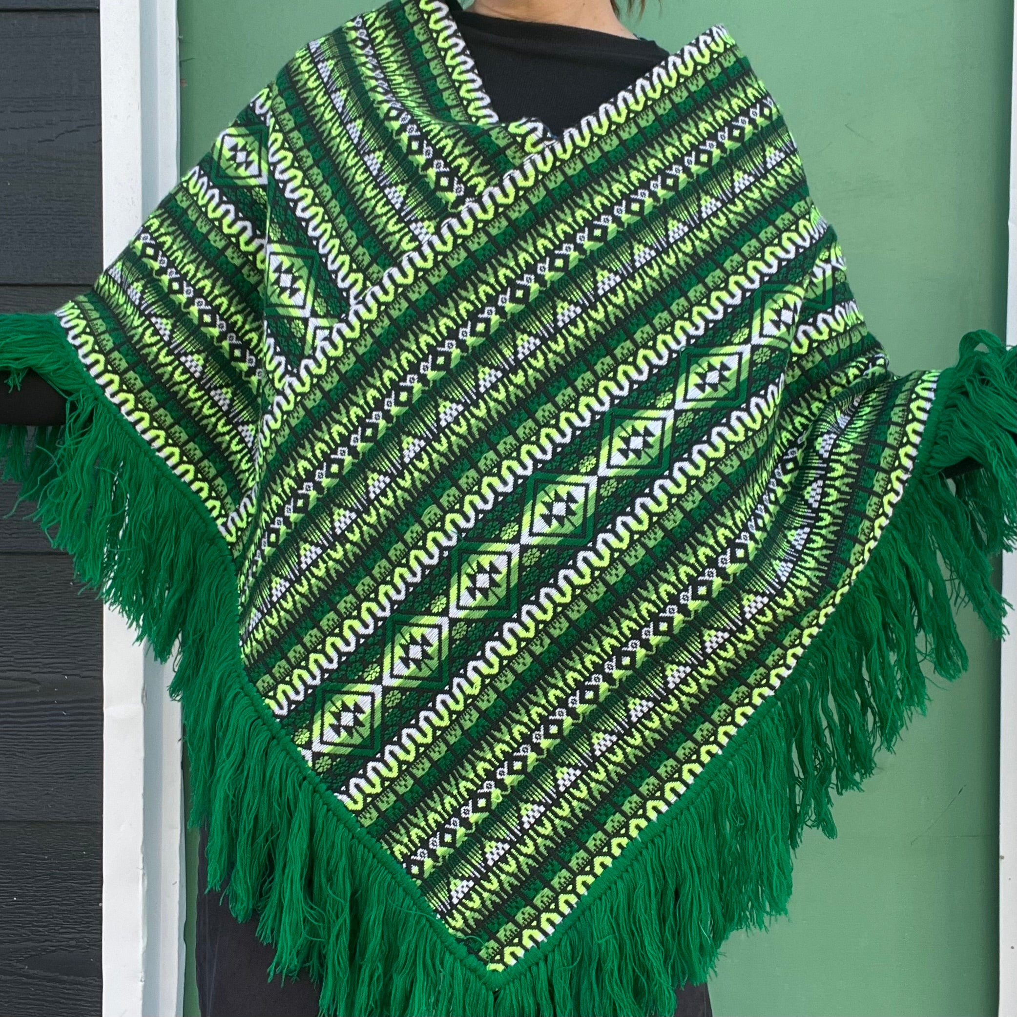 TOPPER SHAWL