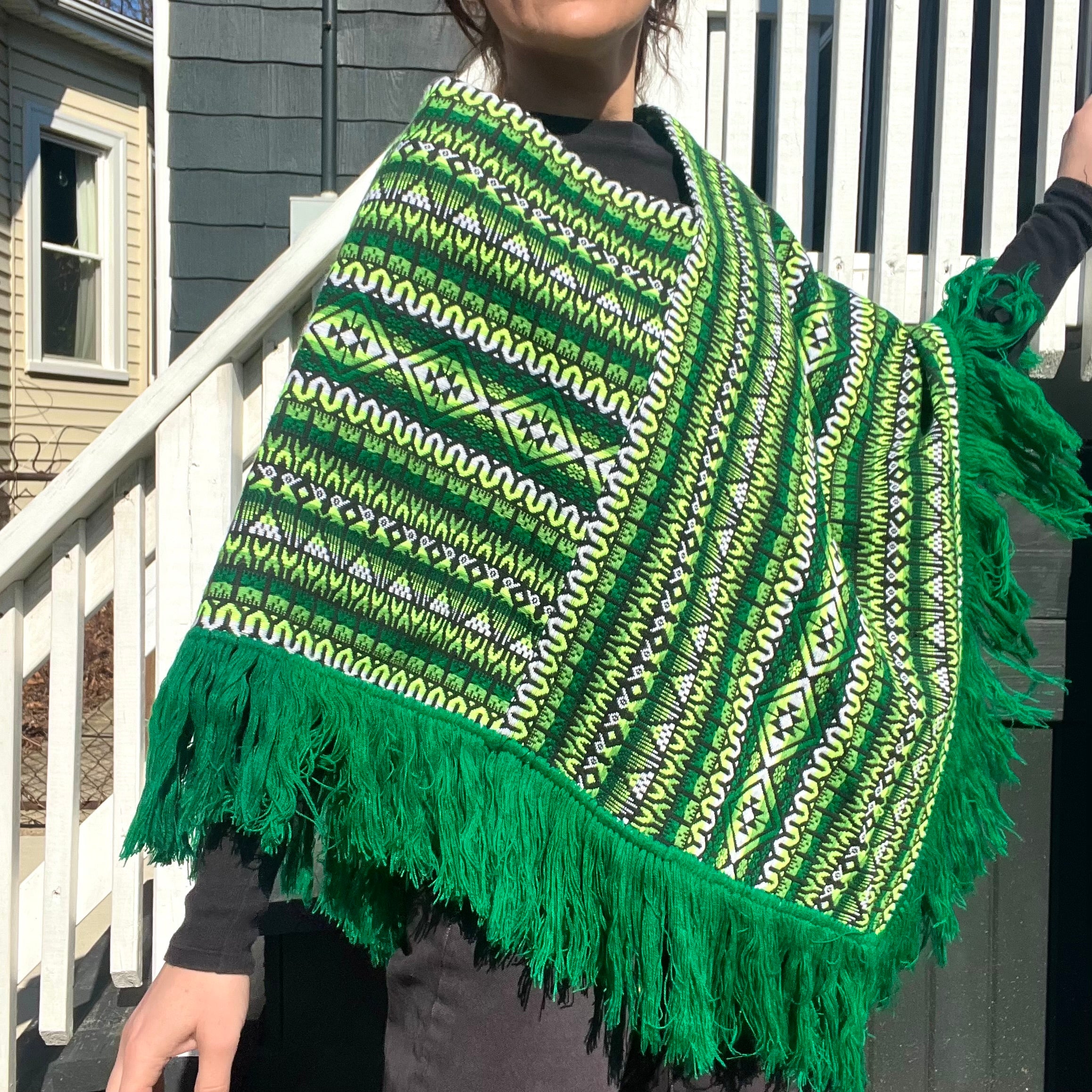 TOPPER SHAWL