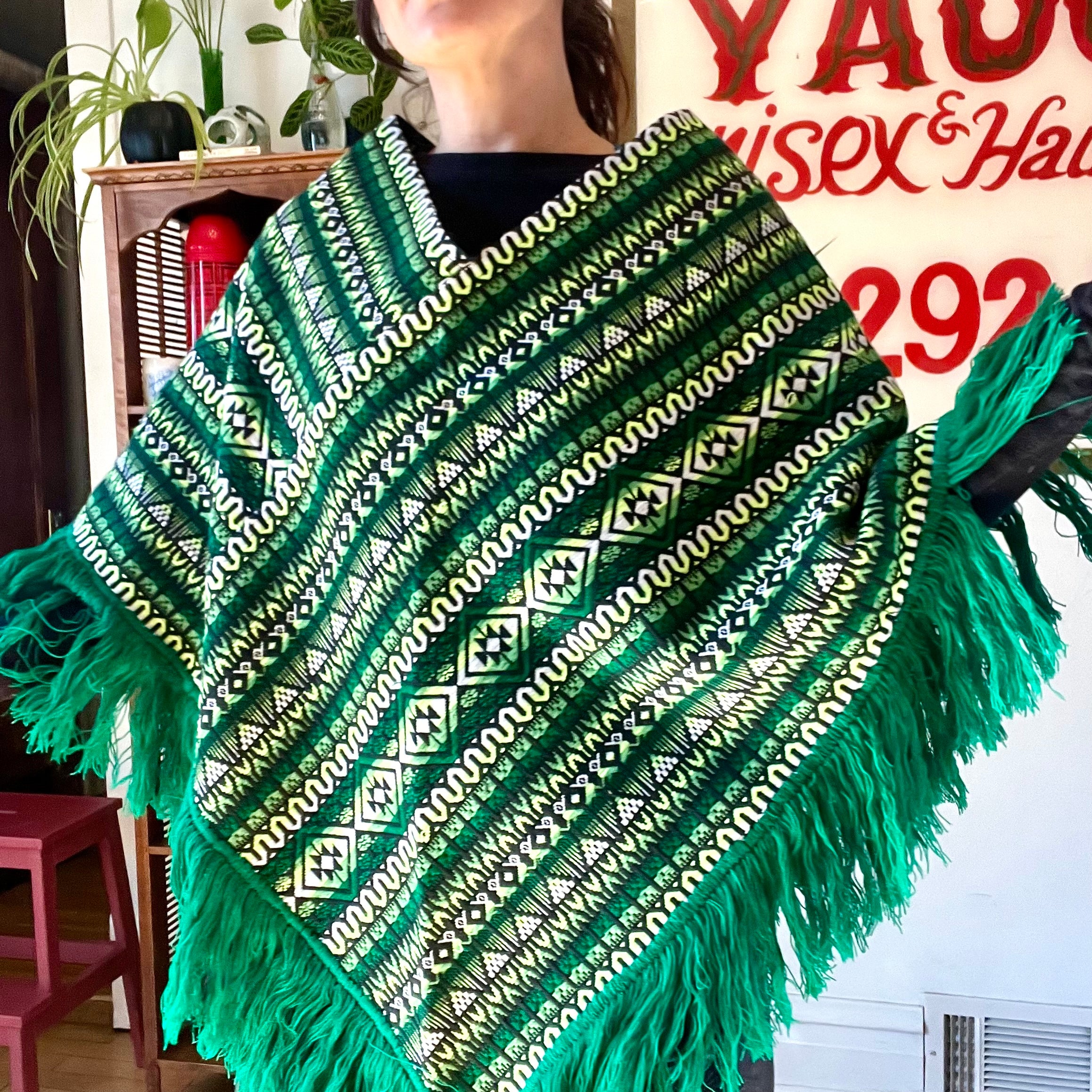 TOPPER SHAWL