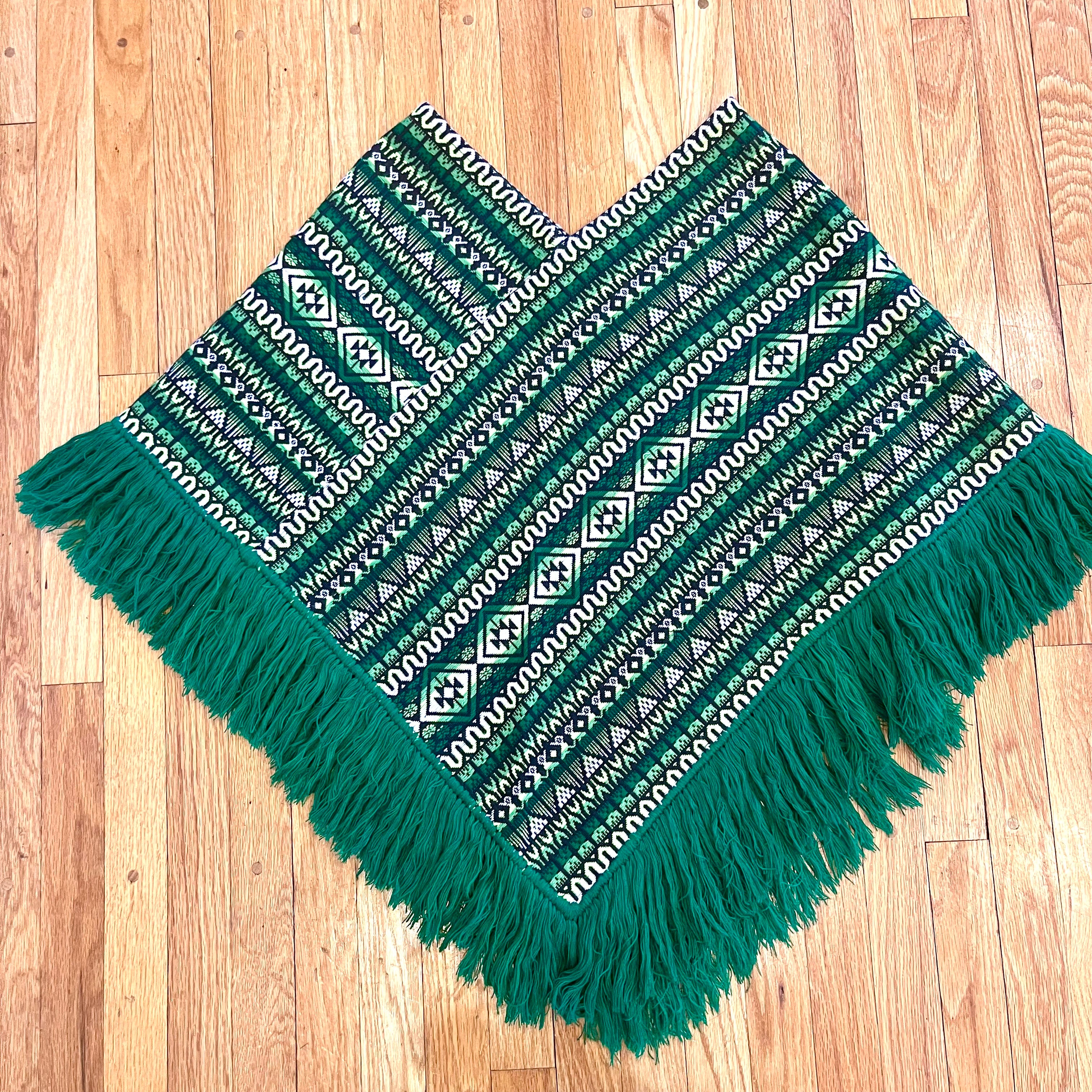 TOPPER SHAWL