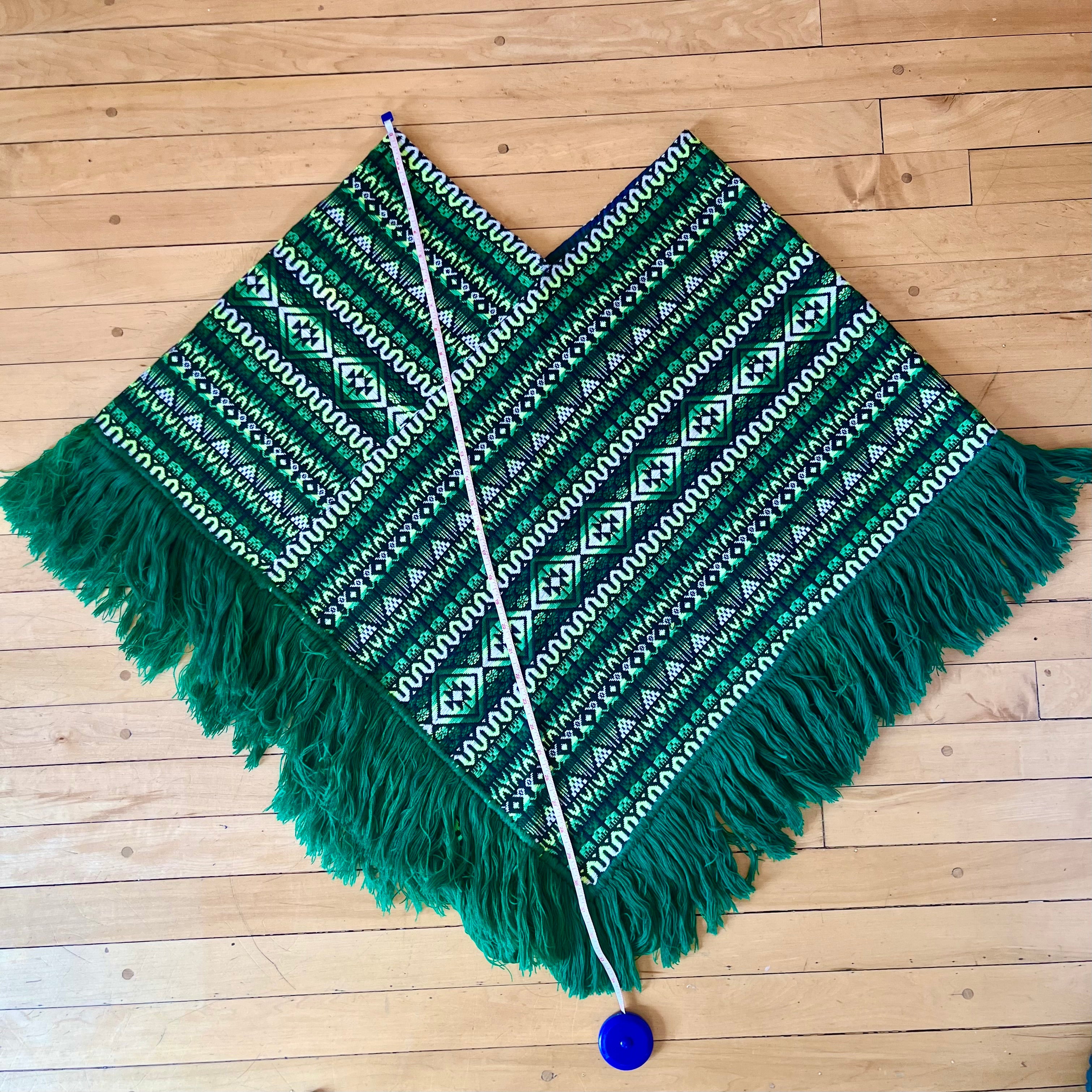 TOPPER SHAWL