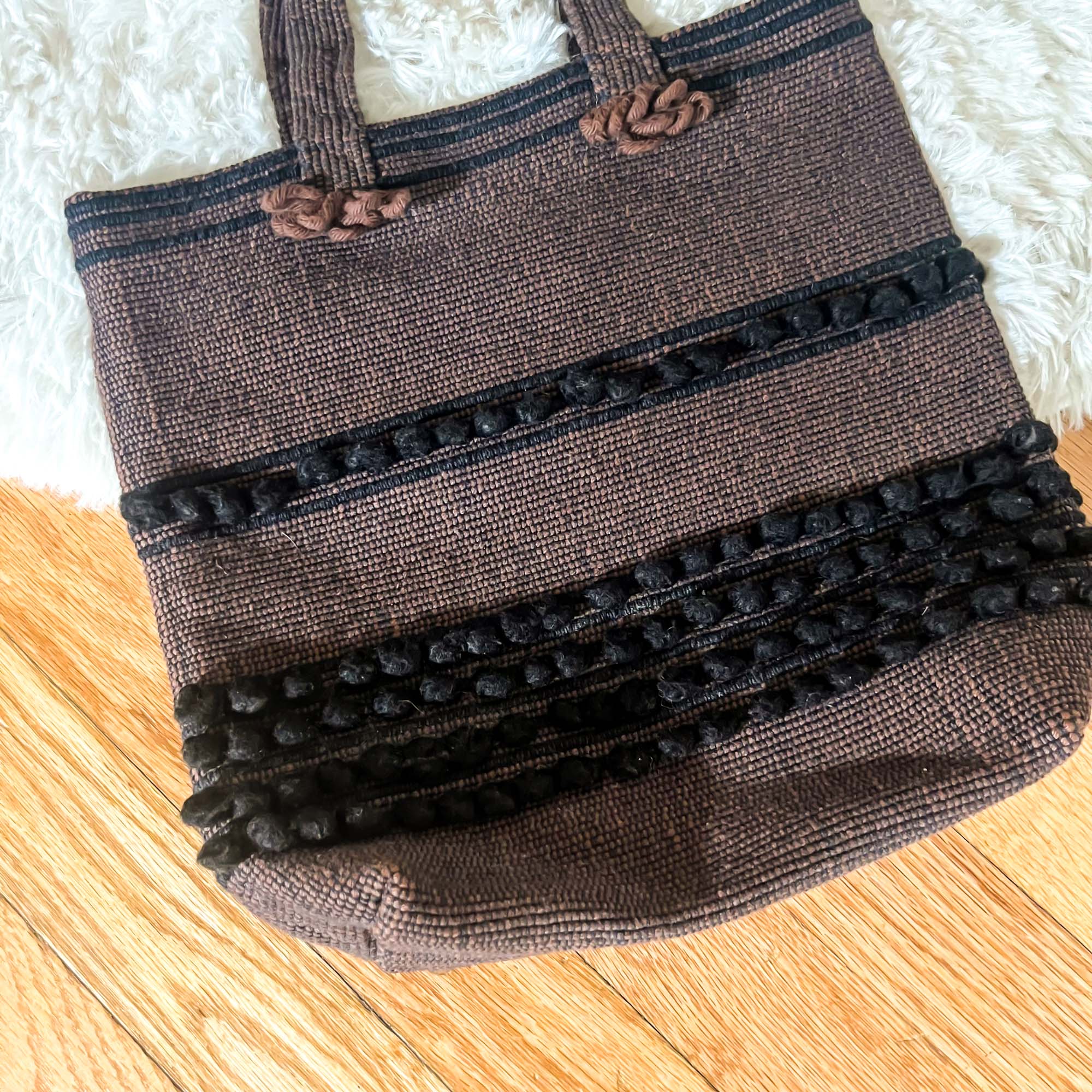 VINTAGE BROWN AND BLACK WOVEN HAND BAG : THE SHARP SHOOTER PURSE