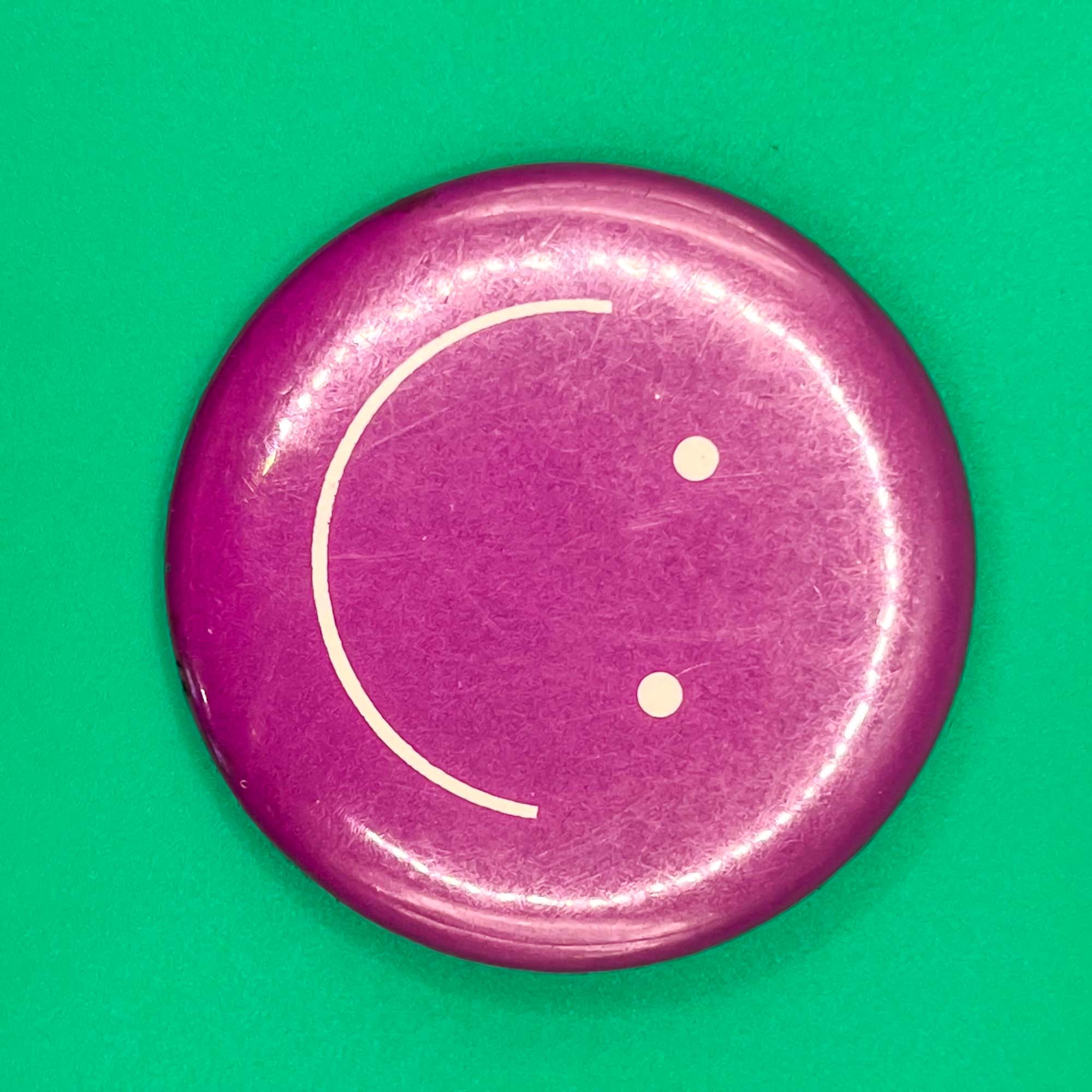 VINTAGE PURPLE SMILEY FACE BUTTON