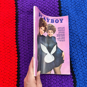 VINTAGE PLAYBOY OCTOBER 1970 : TWIN PLAYMATES MARY AND MADELEINE COLLINSON CENTERFOLD