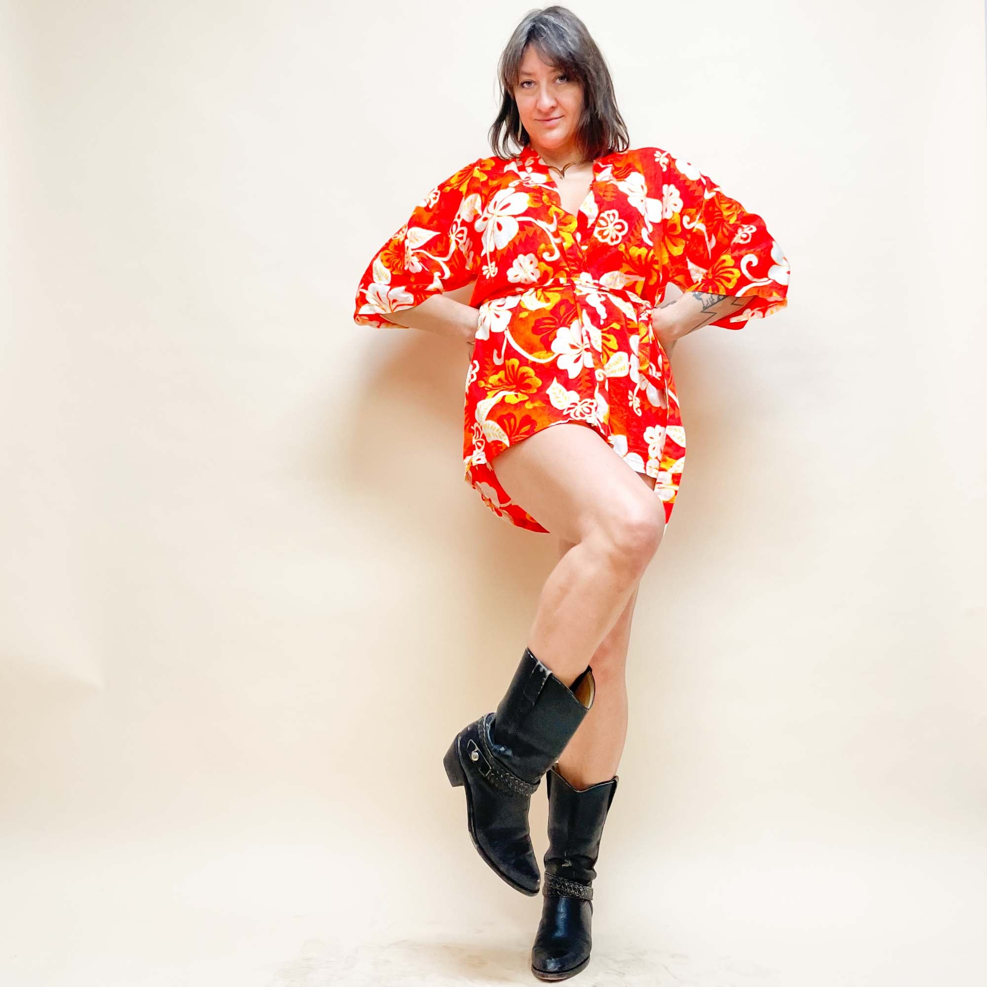 VINTAGE HAWAIIAN ROBE THE FYRE ISLAND ROBE
