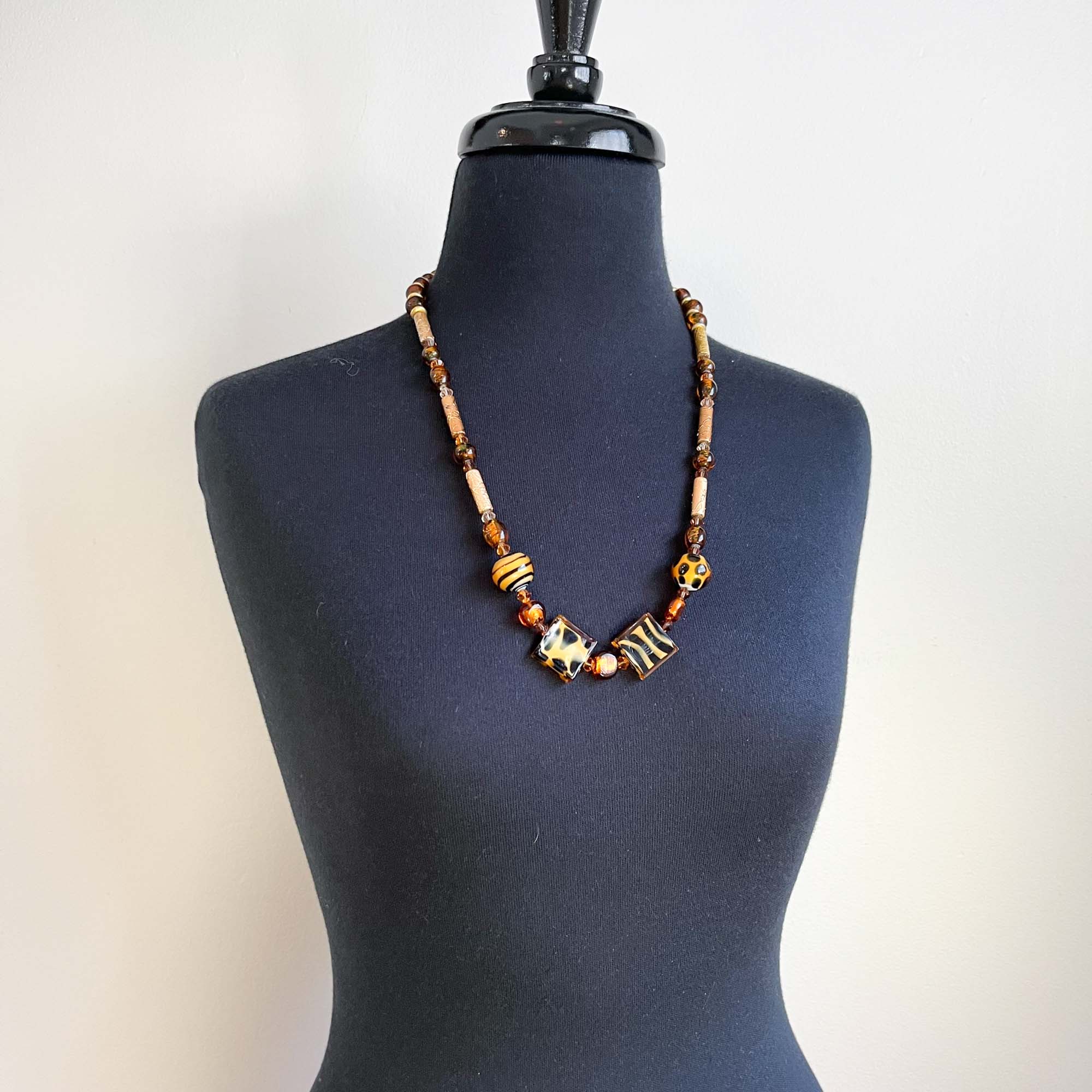 AMBER AND ANIMAL PRINT BEAD NECKLACE