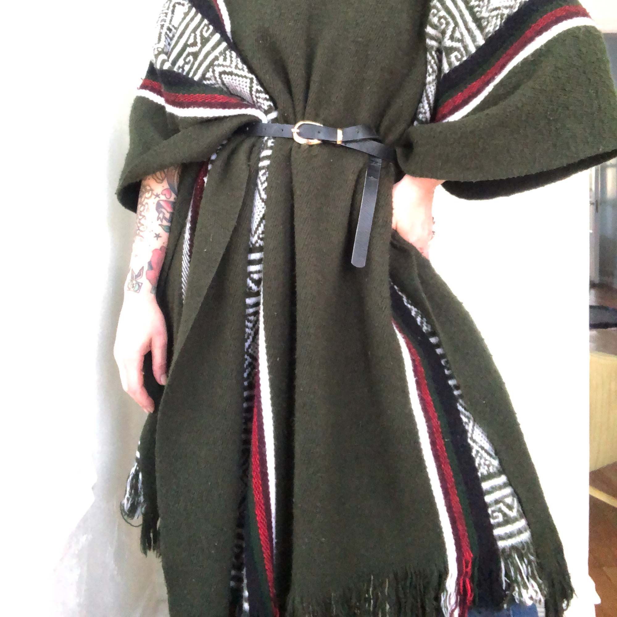 VINTAGE OFF DUTY PONCHO BLANKET : FOREST GREEN WHITE AND RED ADULT ONE SIZE
