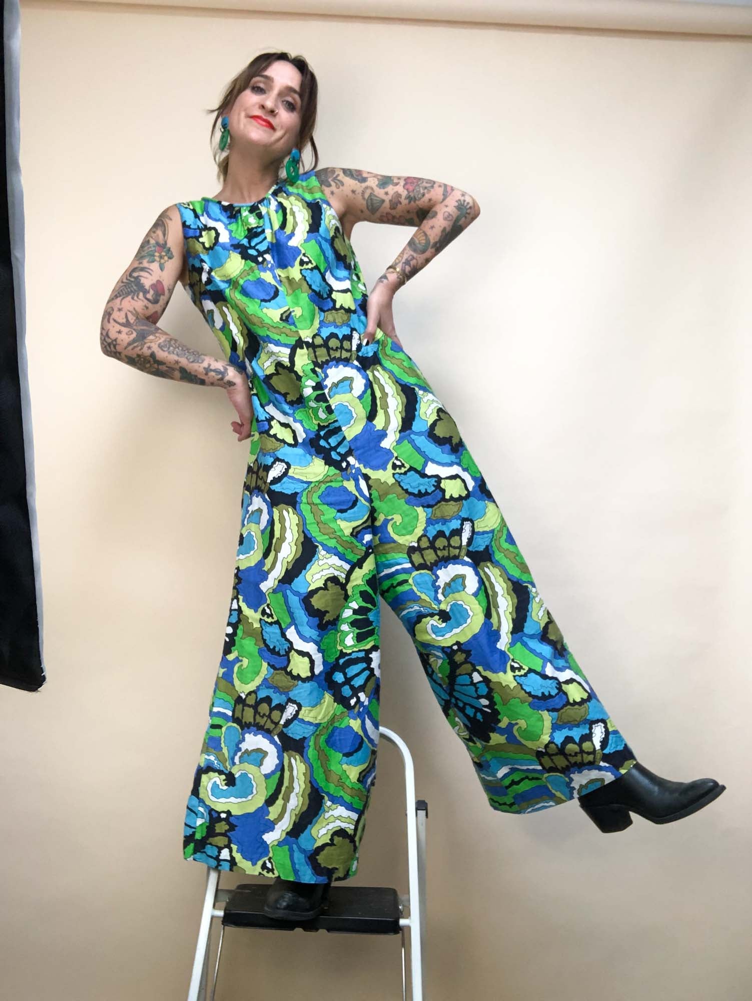 VINTAGE PSYCHEDELIC PRINT JUMPSUIT LOUNGING IS A CRAFT JUMPSUIT